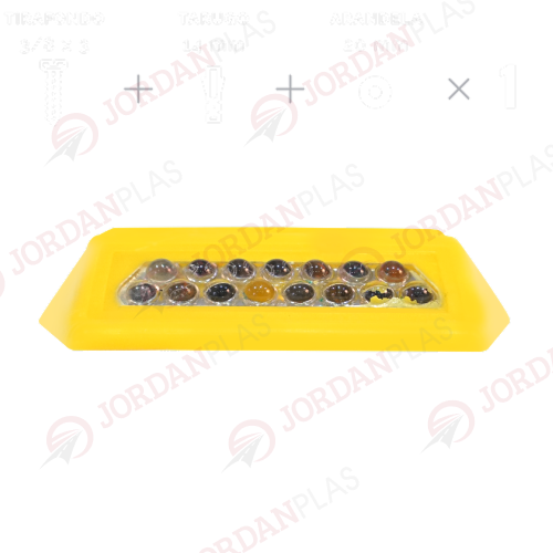 tachas rectangulares lt-53 La tacha rectangular L-53 está fabricada con Polipropileno y Co Polímeros, con agregados de resinas plásticas, compuestas con aditivos antioxidantes y Filtros UV. Posee 2 líneas de LED reflectivos de Policarbonato de esferas microprismáticas que otorgan una alta intensidad lumínica tanto diurna como nocturna. De fácil y rápida colocación: con un tirafondo, una arandela y un tarugo en cada orificio de fijación mecánica.También según el modelo con Pegamento Bituminoso o Epoxi.